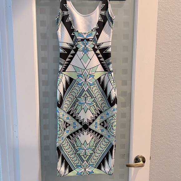 Barely used multicolored, geometrical midi dress - Picture 2 of 2